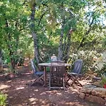 Contemporary With Pool In Cereste-en-luberon *