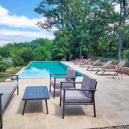 Contemporary With Pool In Cereste-en-luberon Dom wakacyjny Céreste